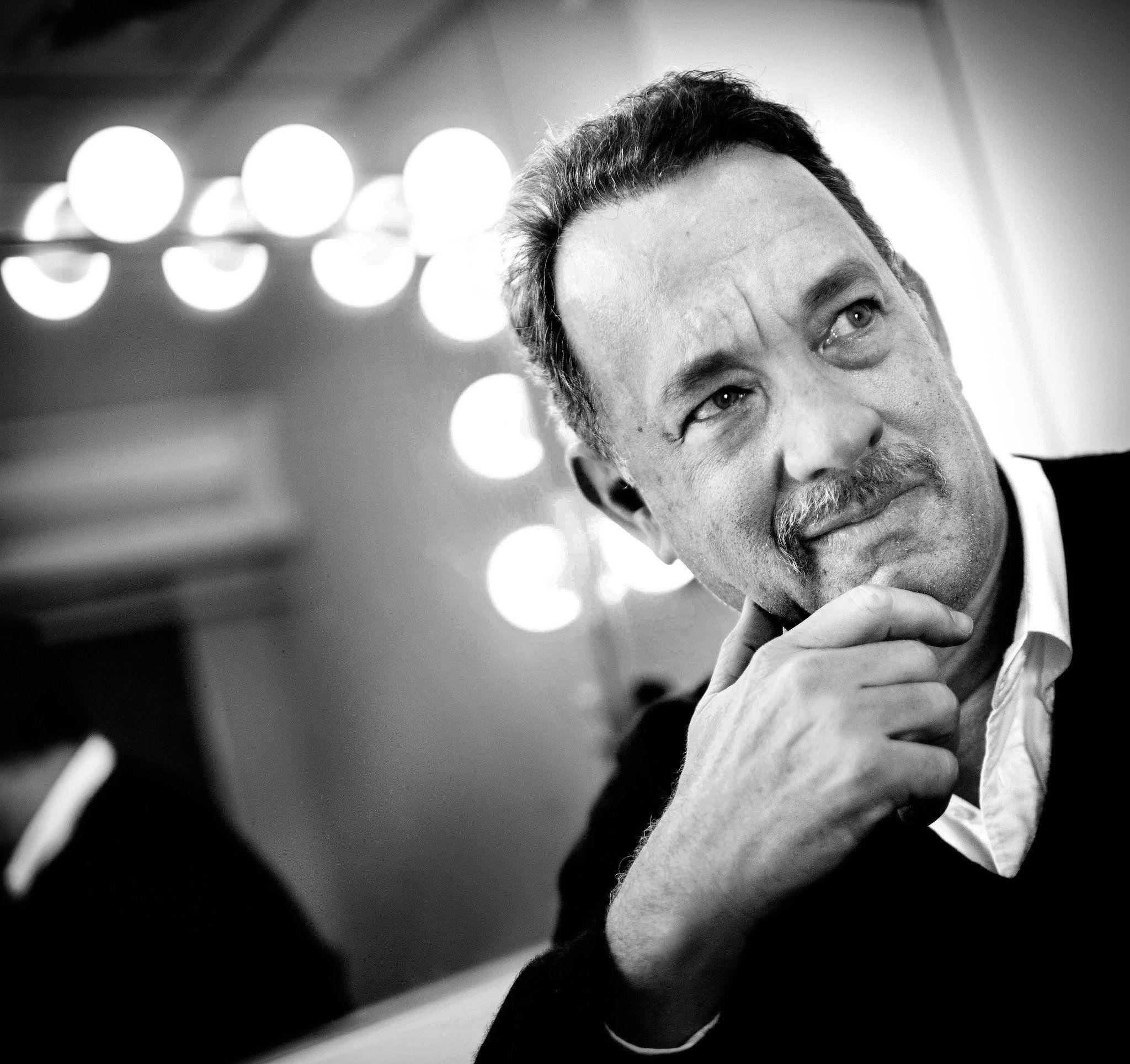 Tom Hanks Wallpapers - Top Free Tom Hanks Backgrounds - WallpaperAccess