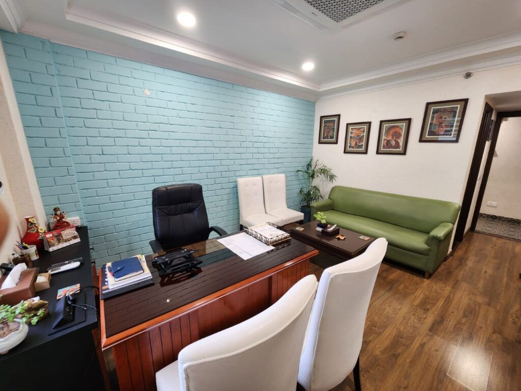 1024x768 Luxury CEO Office by