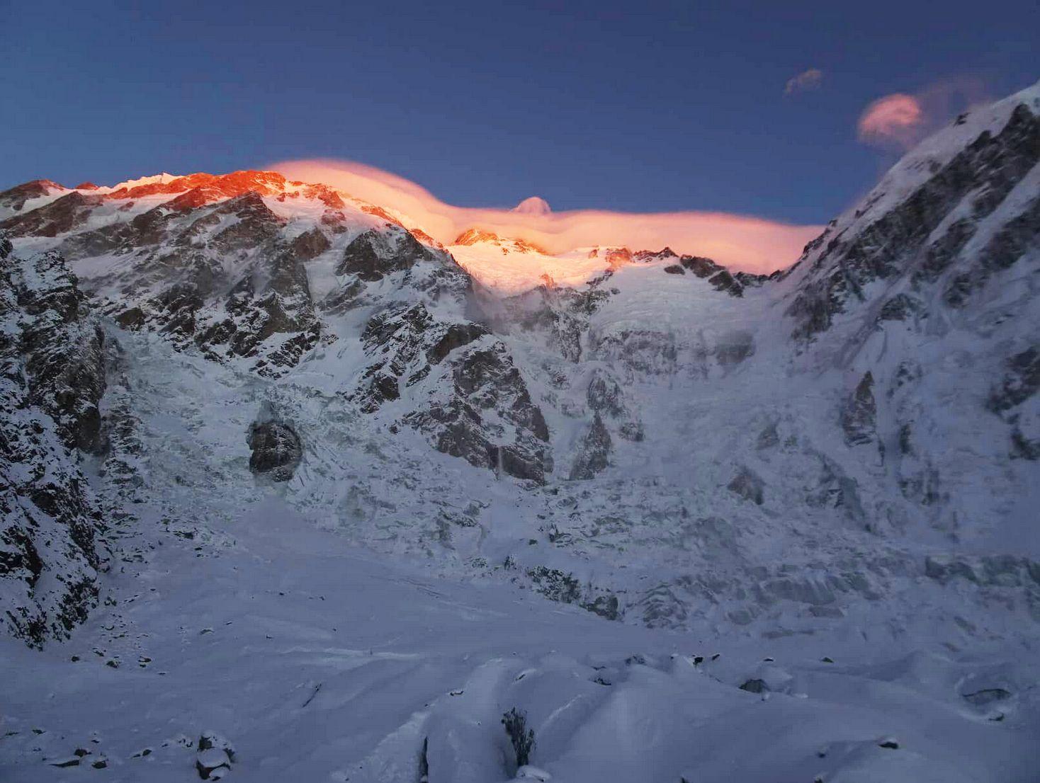 1468x1106 Winter 000'er Update: Despair on Nanga Parbat, K2 Climbers