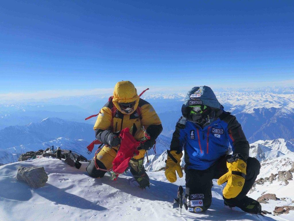 1024x768 Alex Txikon