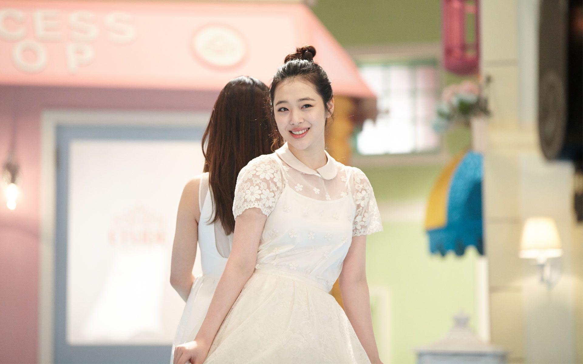 1920x1200 OFFICIAL 140305 f(Sulli)+f(Krystal) = Etude House