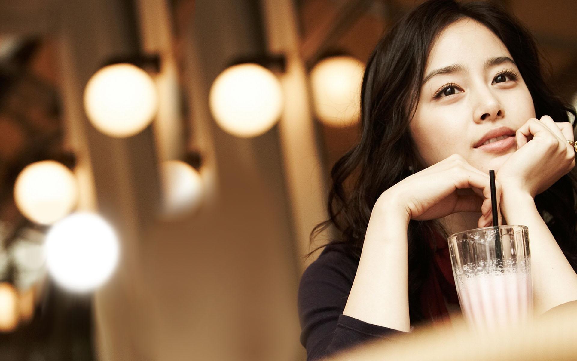 1920x1200 Kim Tae Hee Wallpaper HD For Desktop Background
