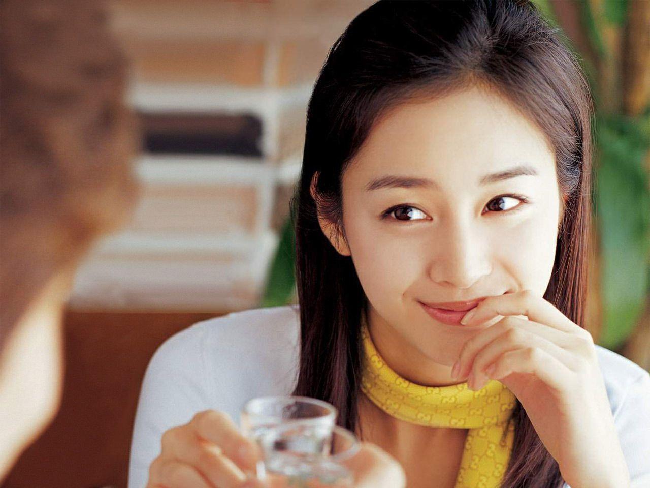 1280x960 Kim Tae Hee Wallpaper Wallpaper 59029