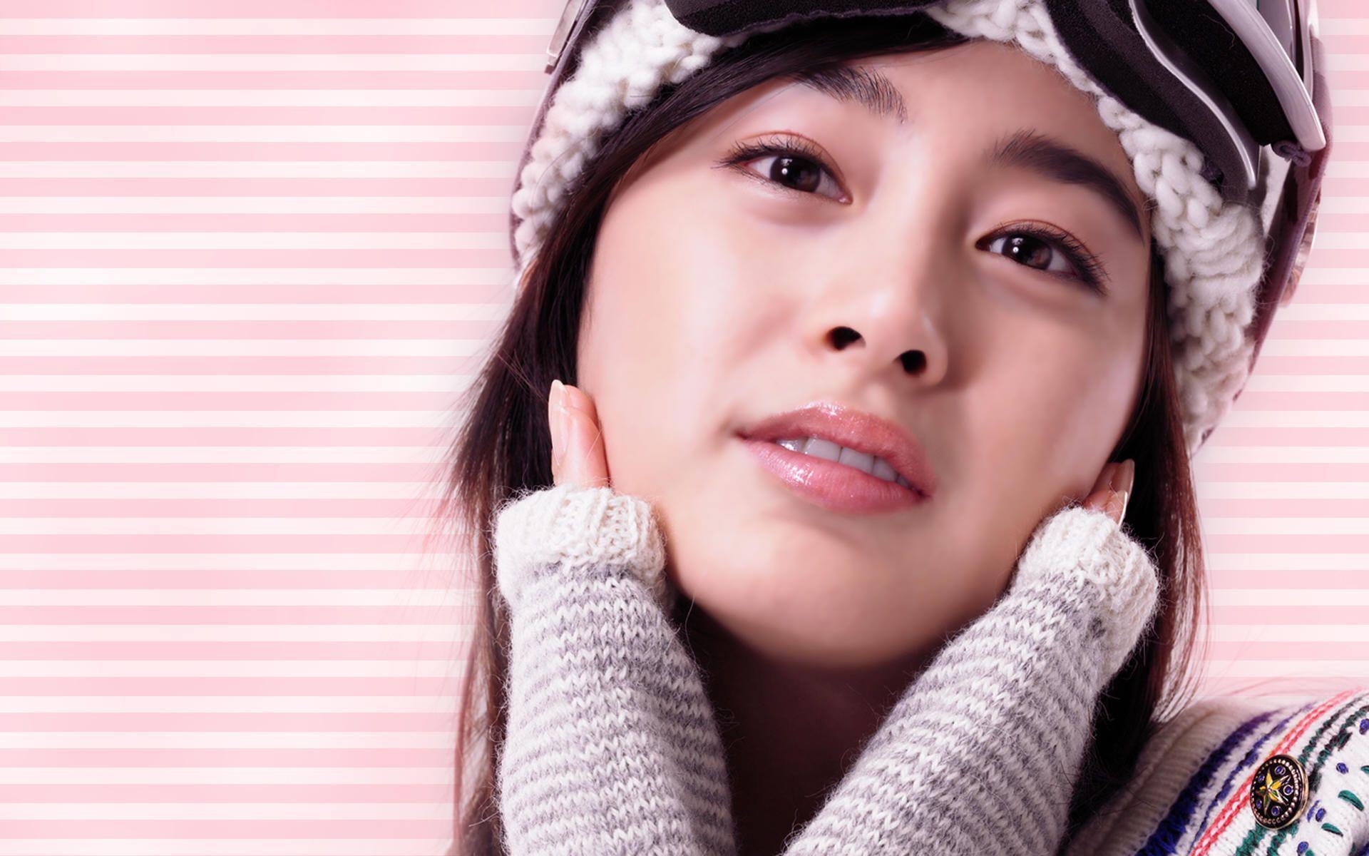 1920x1200 Korean Actress Kim Tae Hee HD wallpaper