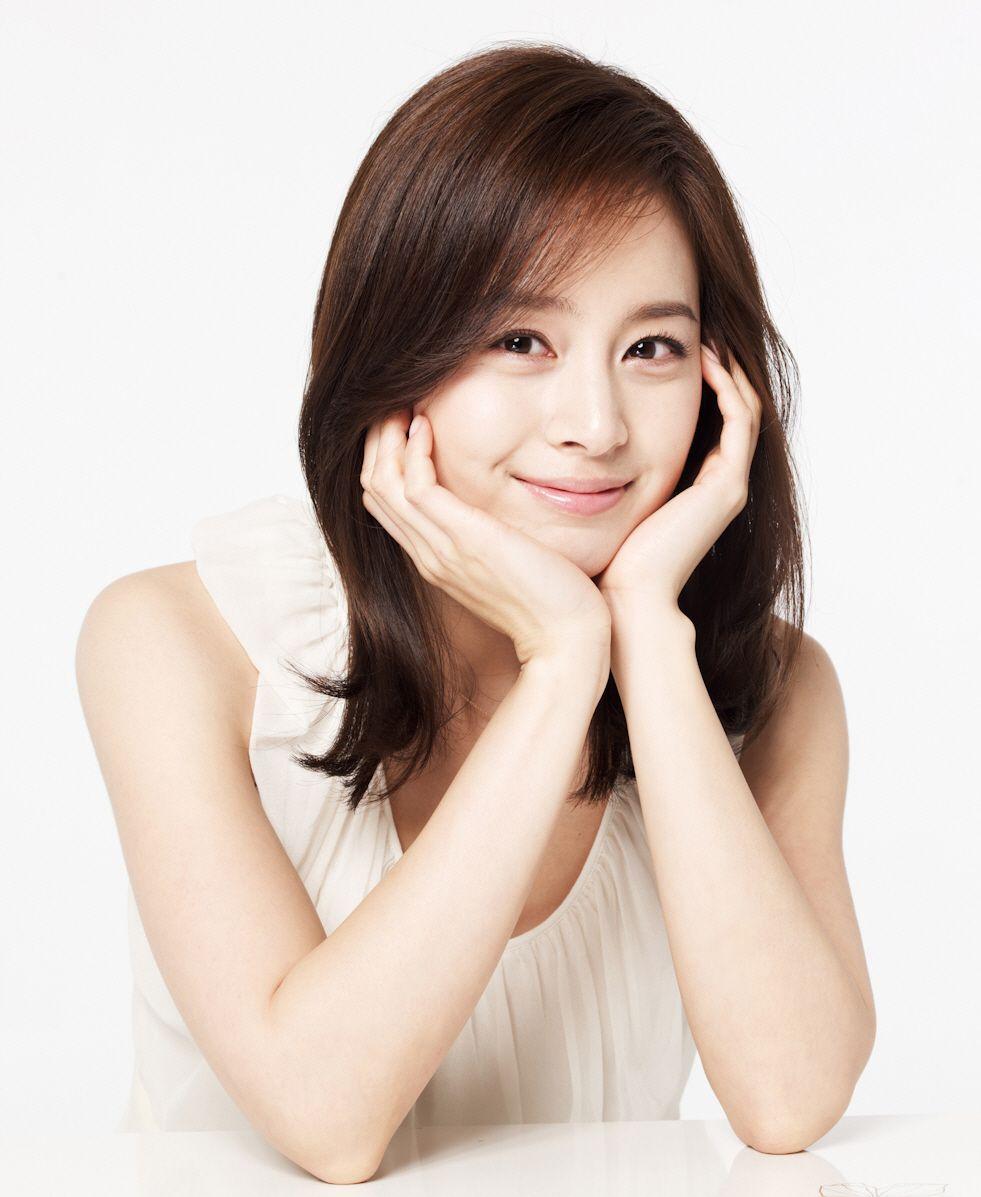 981x1197 981x1197px Kim Tae Hee 535.9 KB