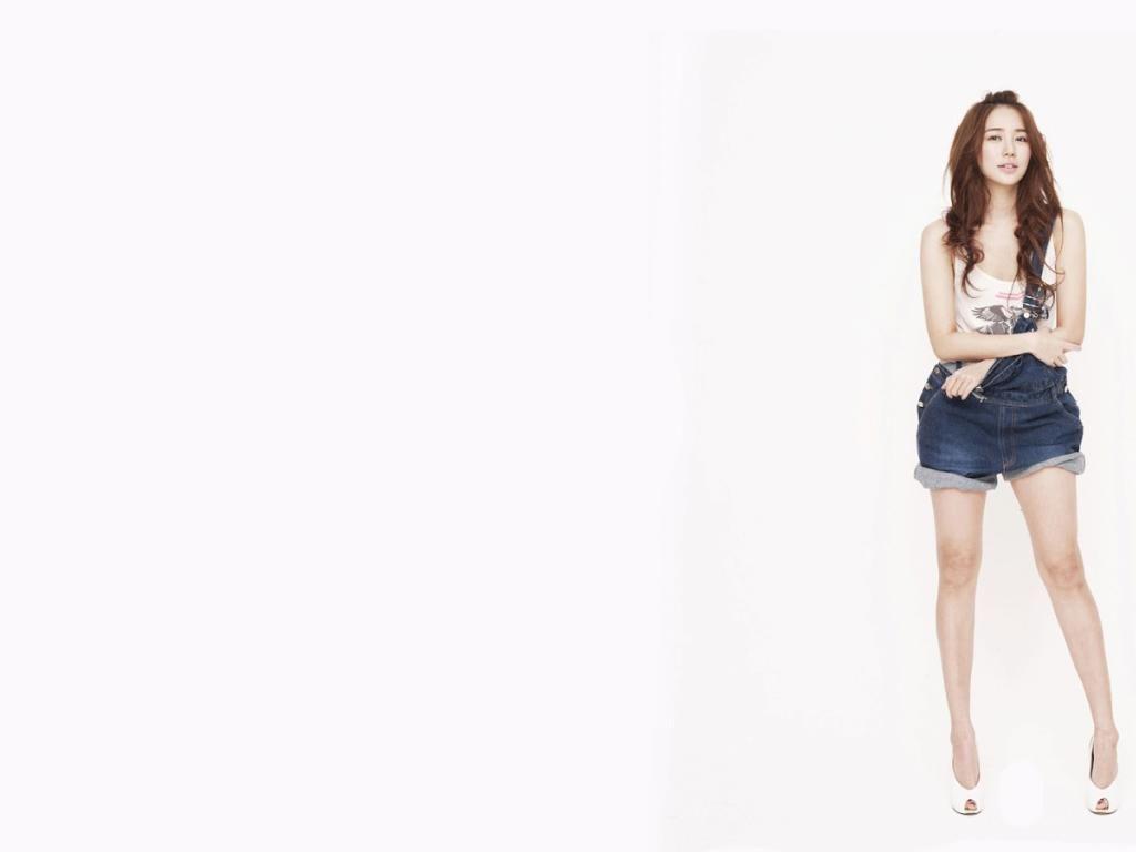 1024x768 Wall.Cookdiary.net Eun Hye Wallpaper HD 2 X