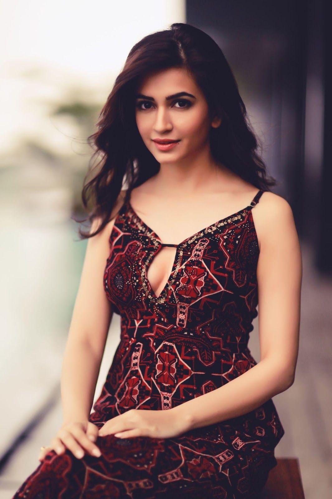 1066x1600 Kriti Kharbanda 27 Beautiful HD Image Download