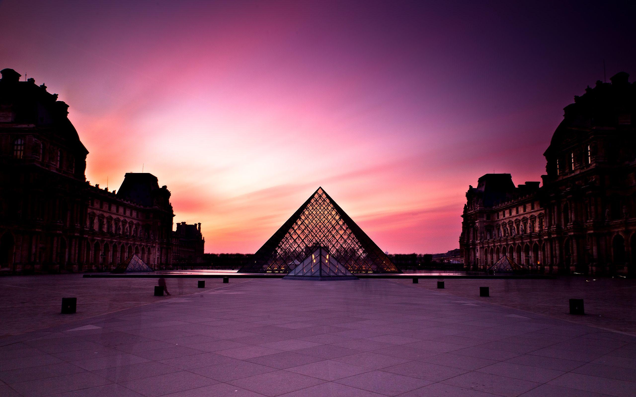 2560x1600 The Louvre