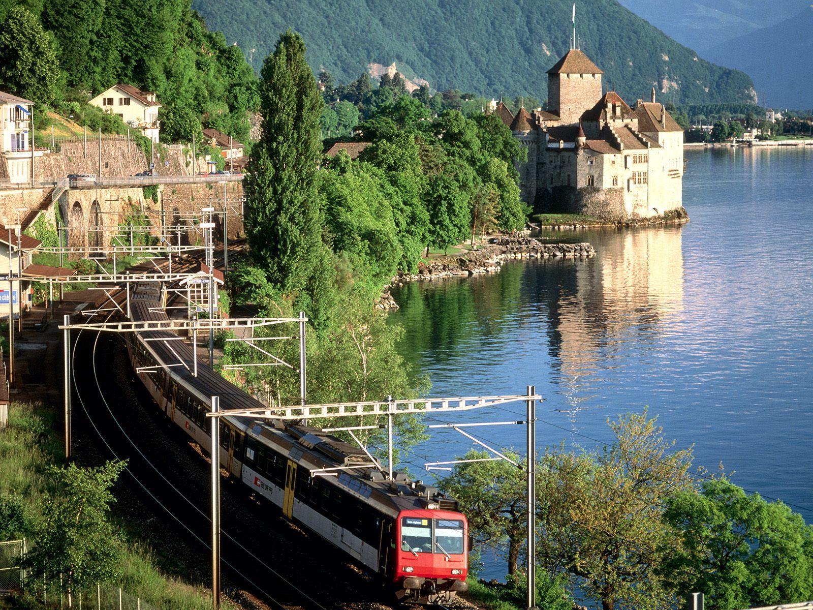 1600x1200 Chillon Castle Lake Geneva Switzerland 3 picture, Chillon