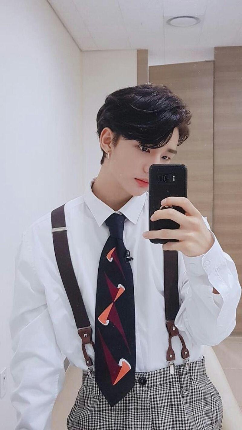 800x1423 hwang hyunjin bf material