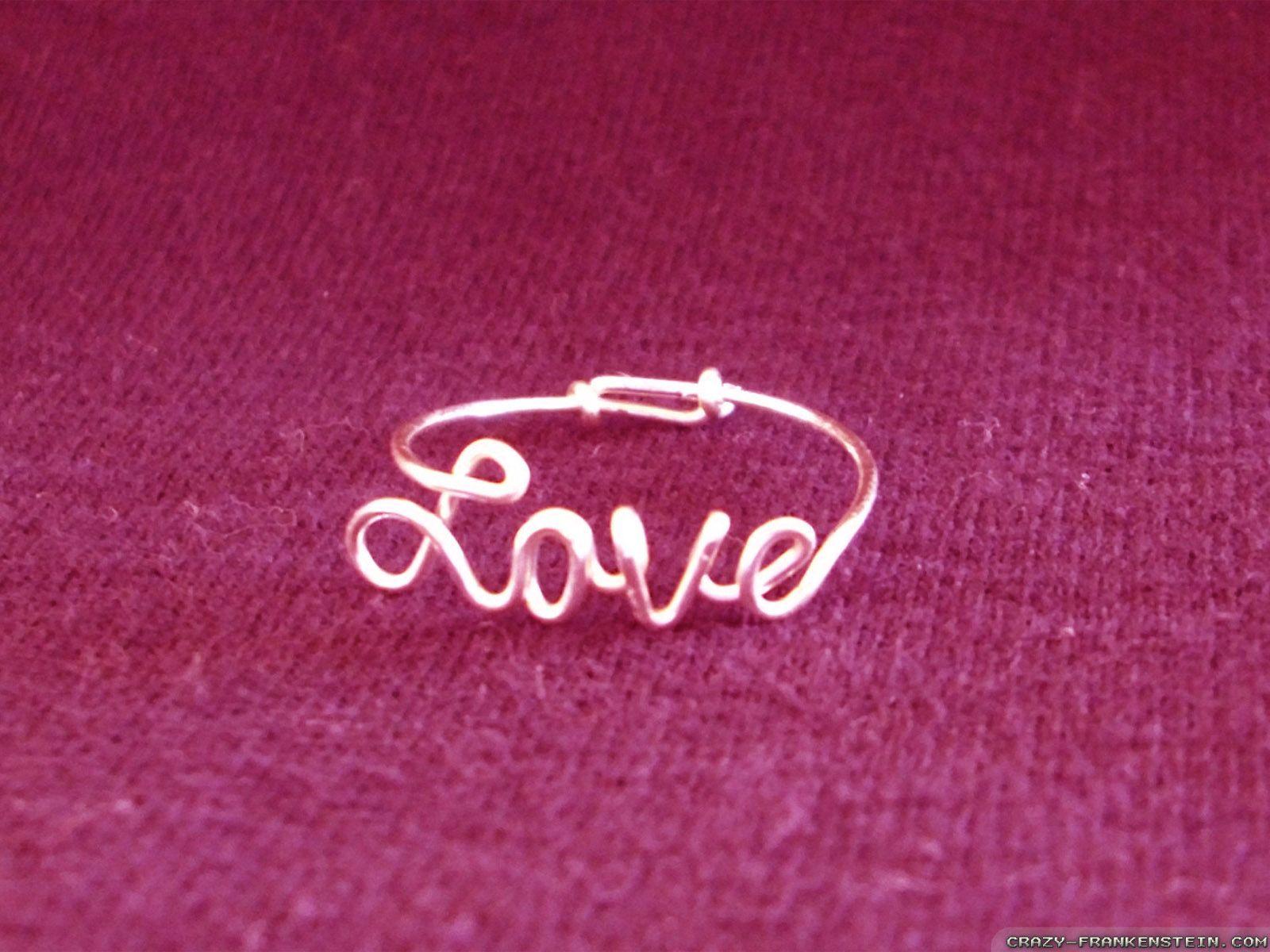 1600x1200 Love Ring wallpaper