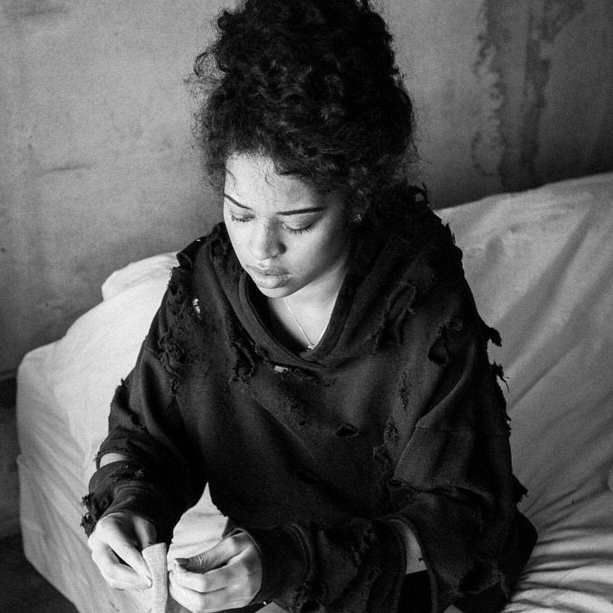 1200x1200 messy bun and torn hoodie by Ella Mai. Iconic women, Black