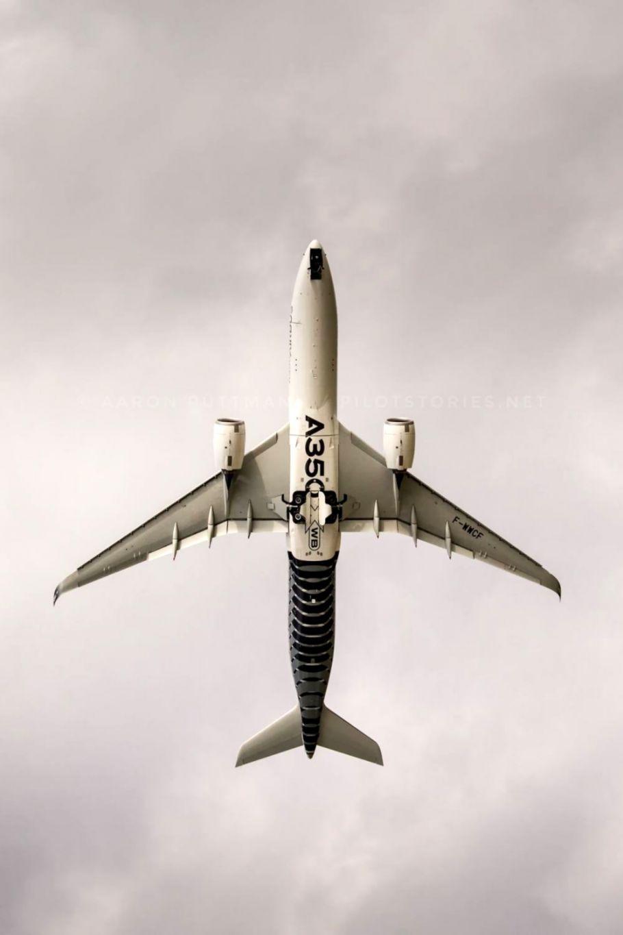 910x1365 Aircraft Photo Picture Airbus A350 Wallpaper HD