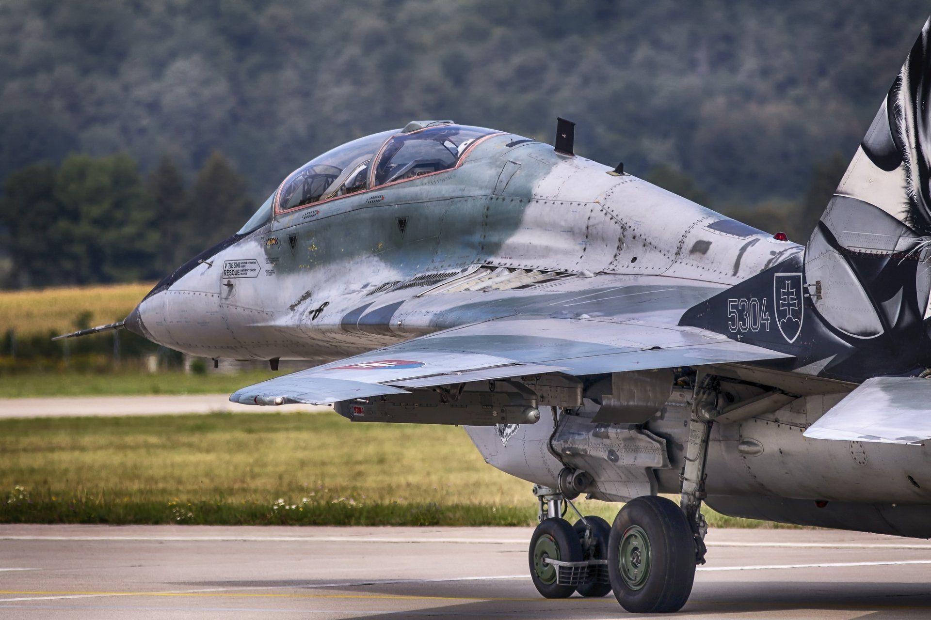 1920x1280 Mikoyan MiG 29 Jet Fighter Aircraft Wallpaper