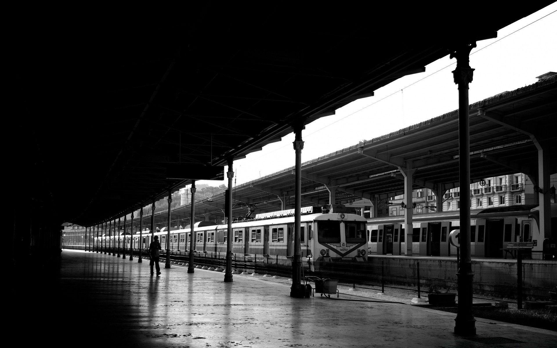1920x1200 Train Station Black And White