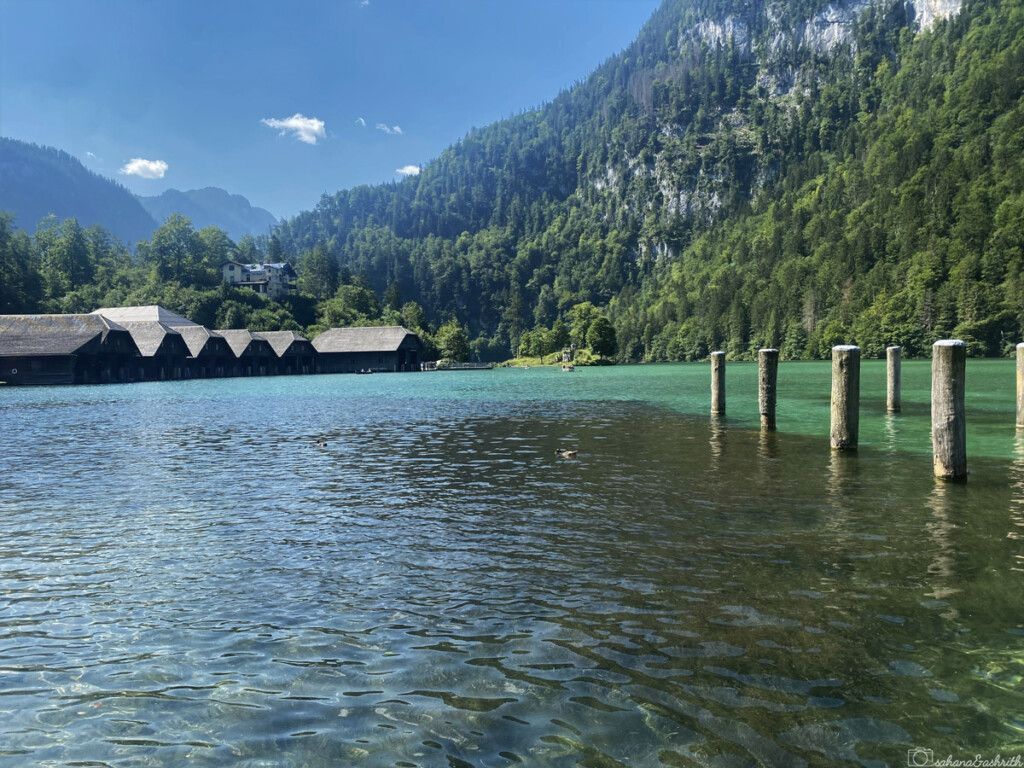 1024x768 Germany's Konigssee lake and Eagle's