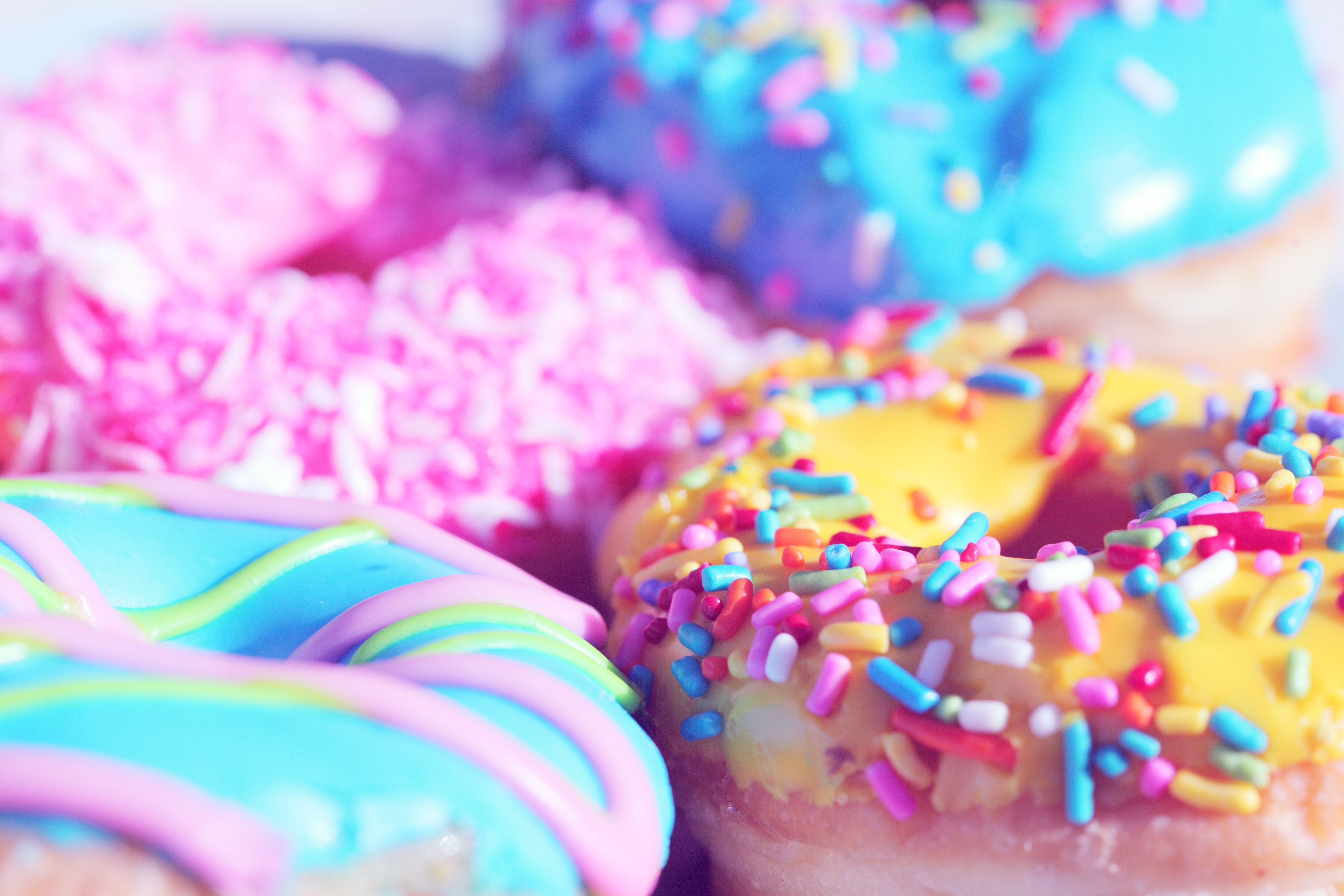 5616x3744 sprinkles donuts wallpaper