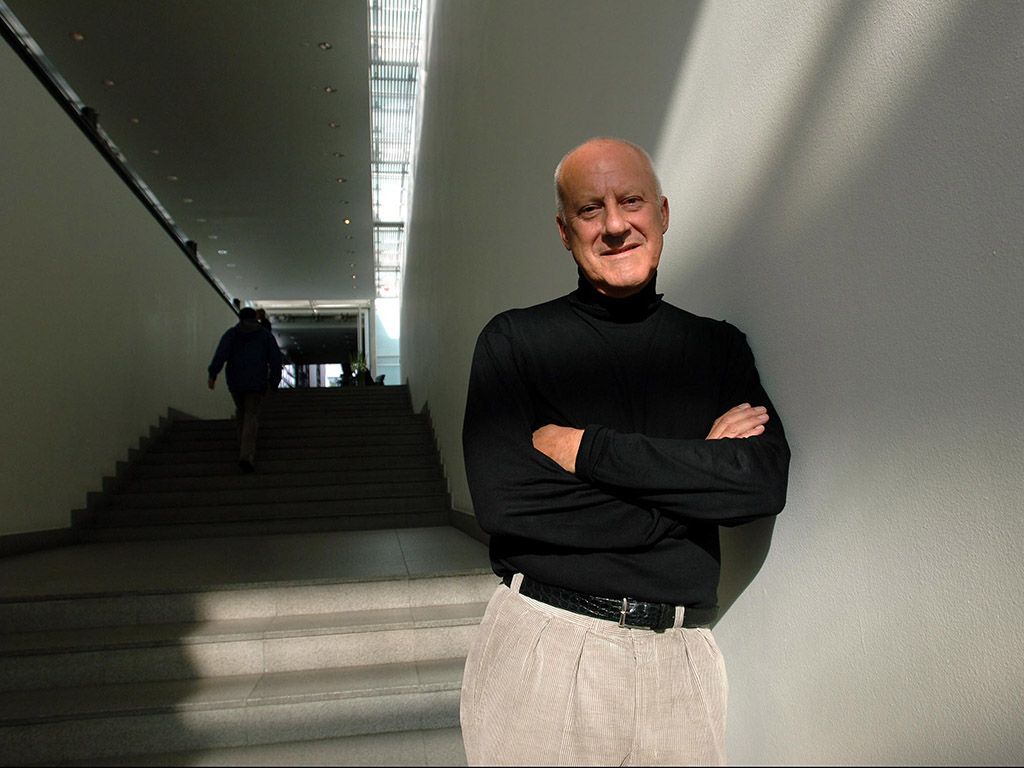 1024x768 The inventions of Norman Foster