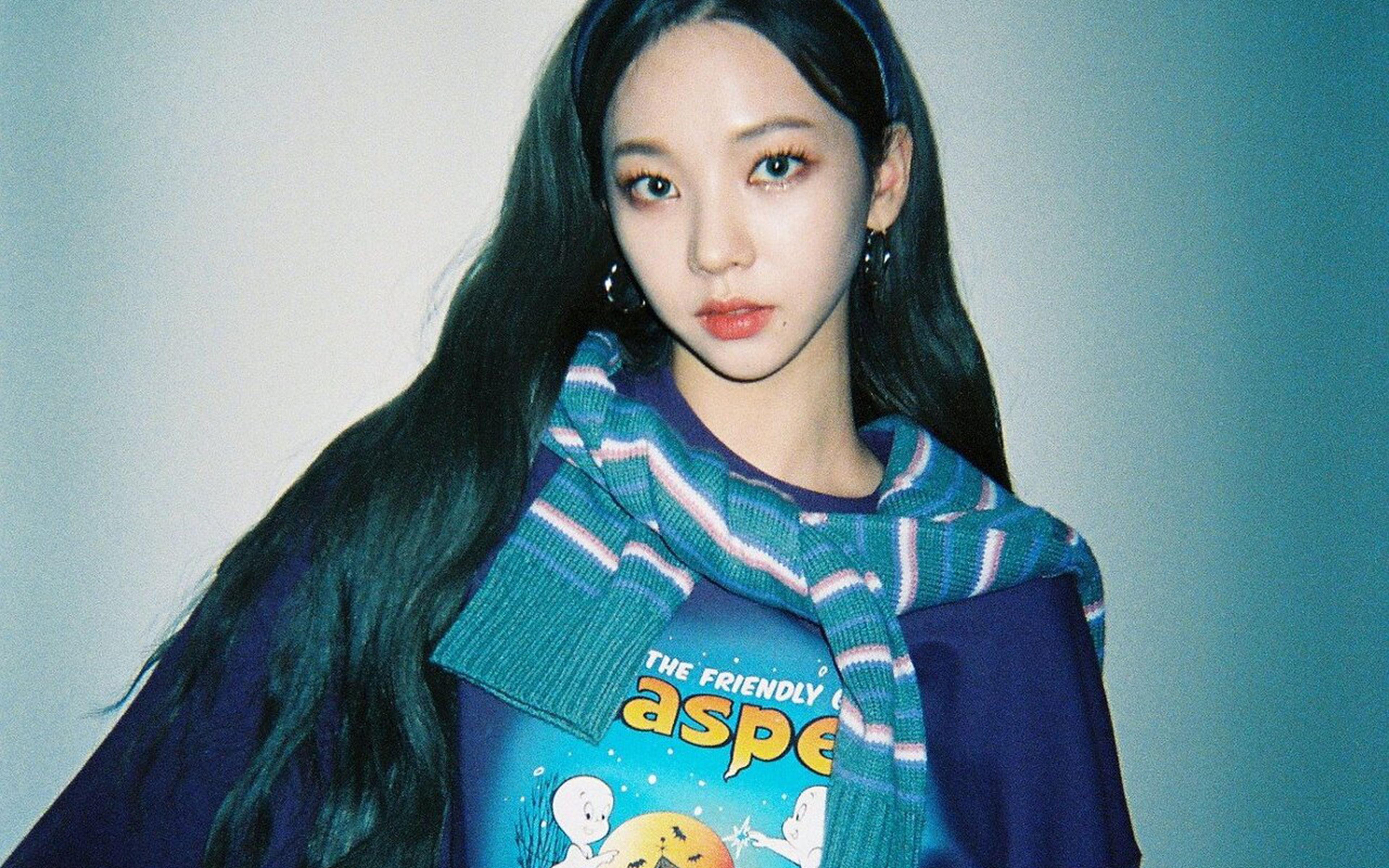 3840x2400 Karina Girl Aespa Blue Winter Kpop