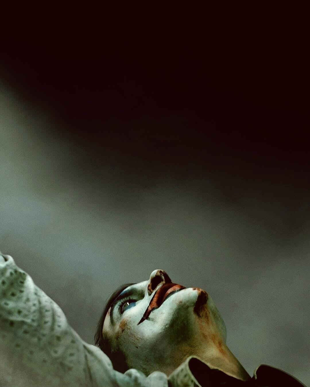 1080x1349 Joaquin Phoenix's Joker wallpaper