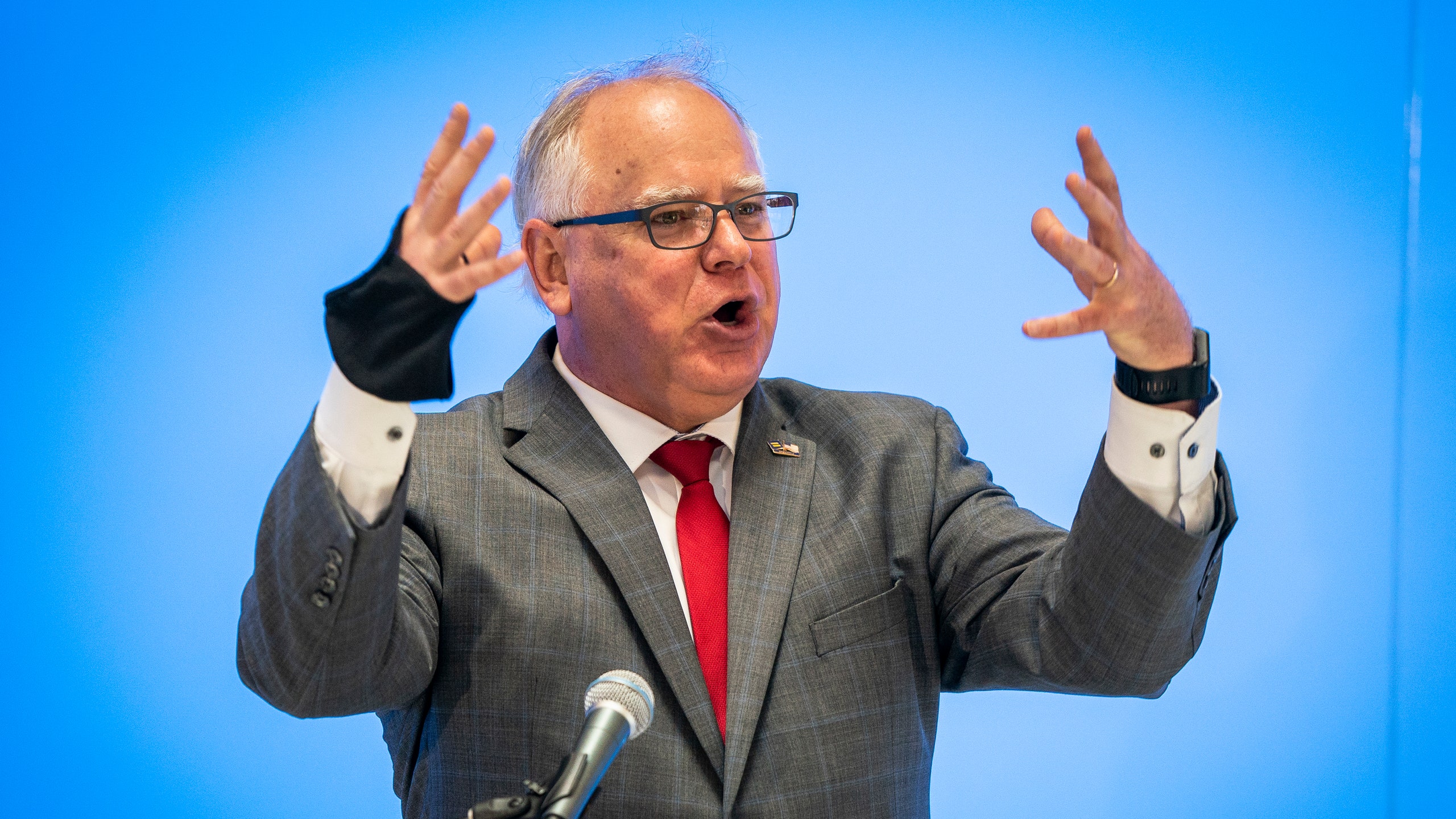 Tim Walz Wallpapers Top Free Tim Walz Backgrounds WallpaperAccess