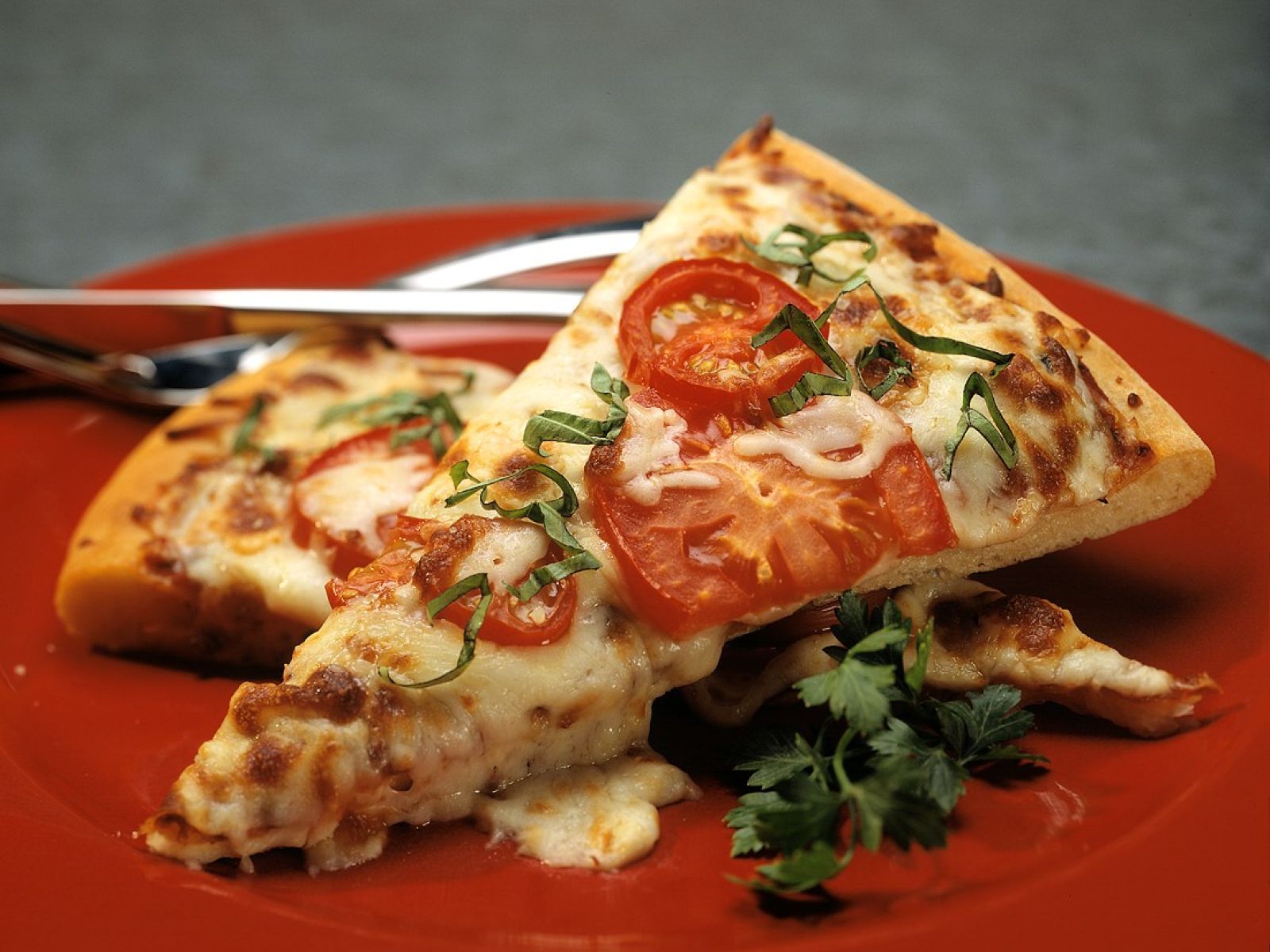 1600x1200 Pizza Margherita recipe. Eat Smarter USA