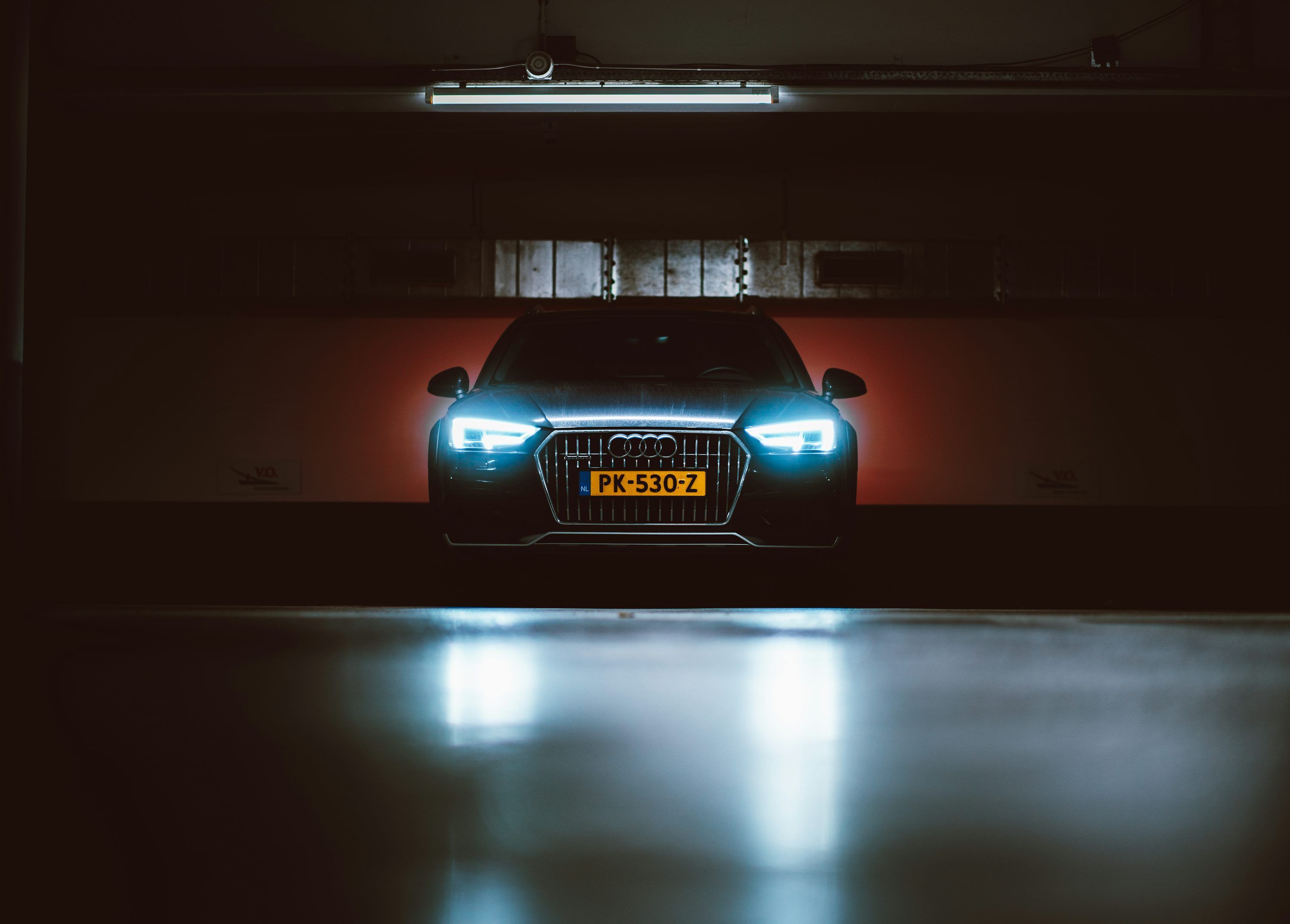 3000x2150 Black Audi car photo