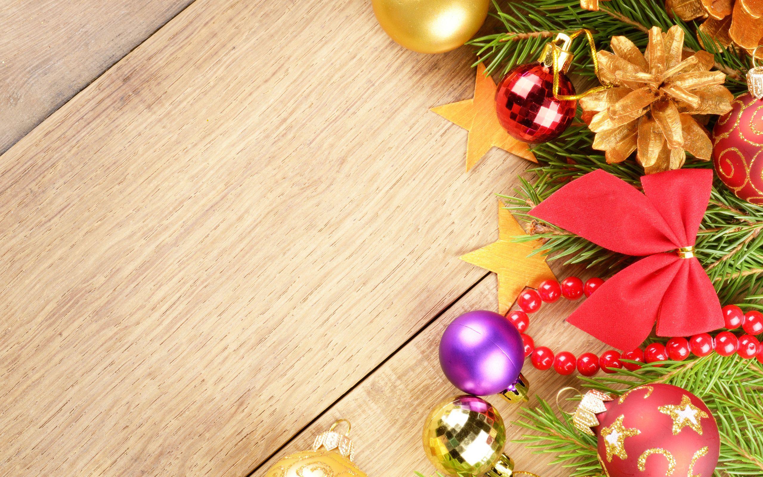 2560x1600 Pink Christmas Wallpaper