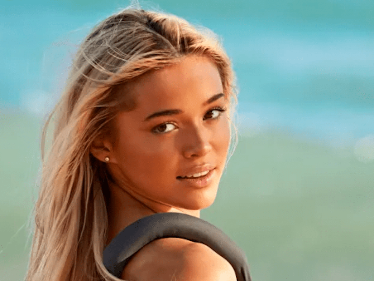1200x900 Sports Illustrated Swimsuit' Photo