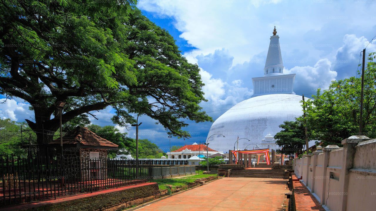 1280x720 Anuradhapura Sacred City from Jaffna