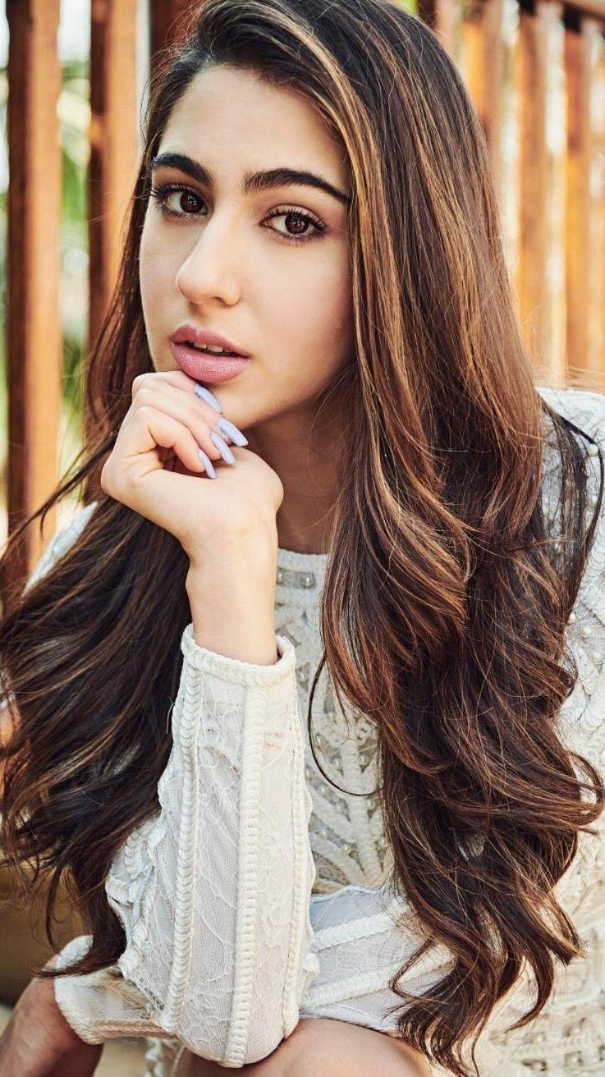 852x1515 Bollywood actress