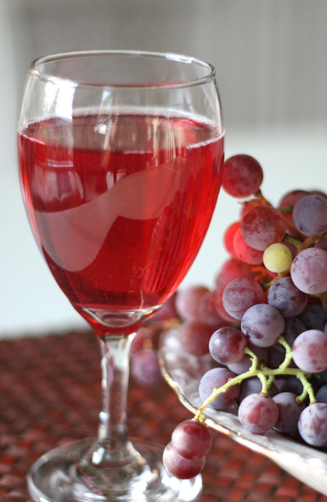 1041x1600 Grape Juice Wallpaper