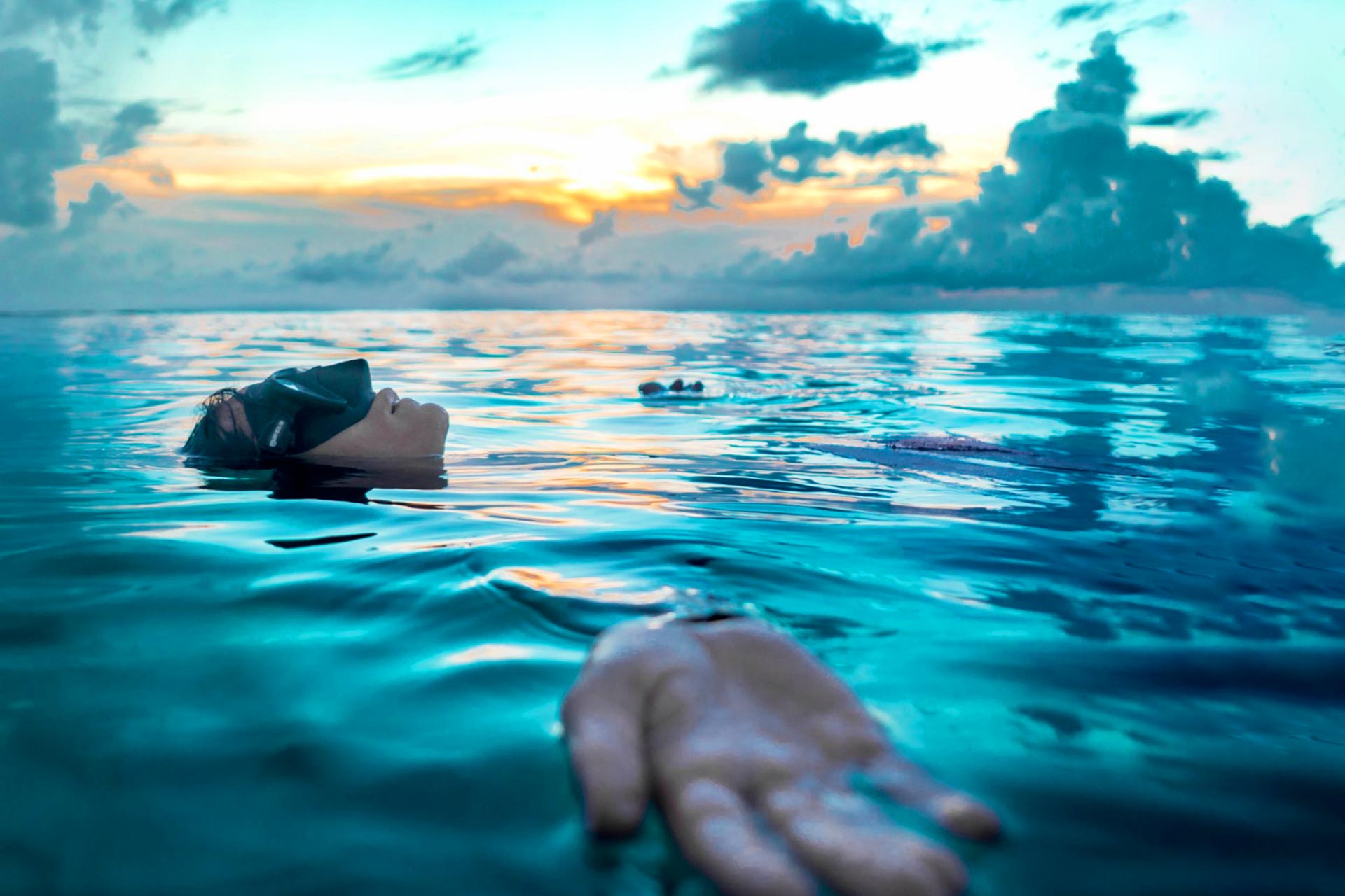 1920x1280 Diving in Croatia: A World Worth