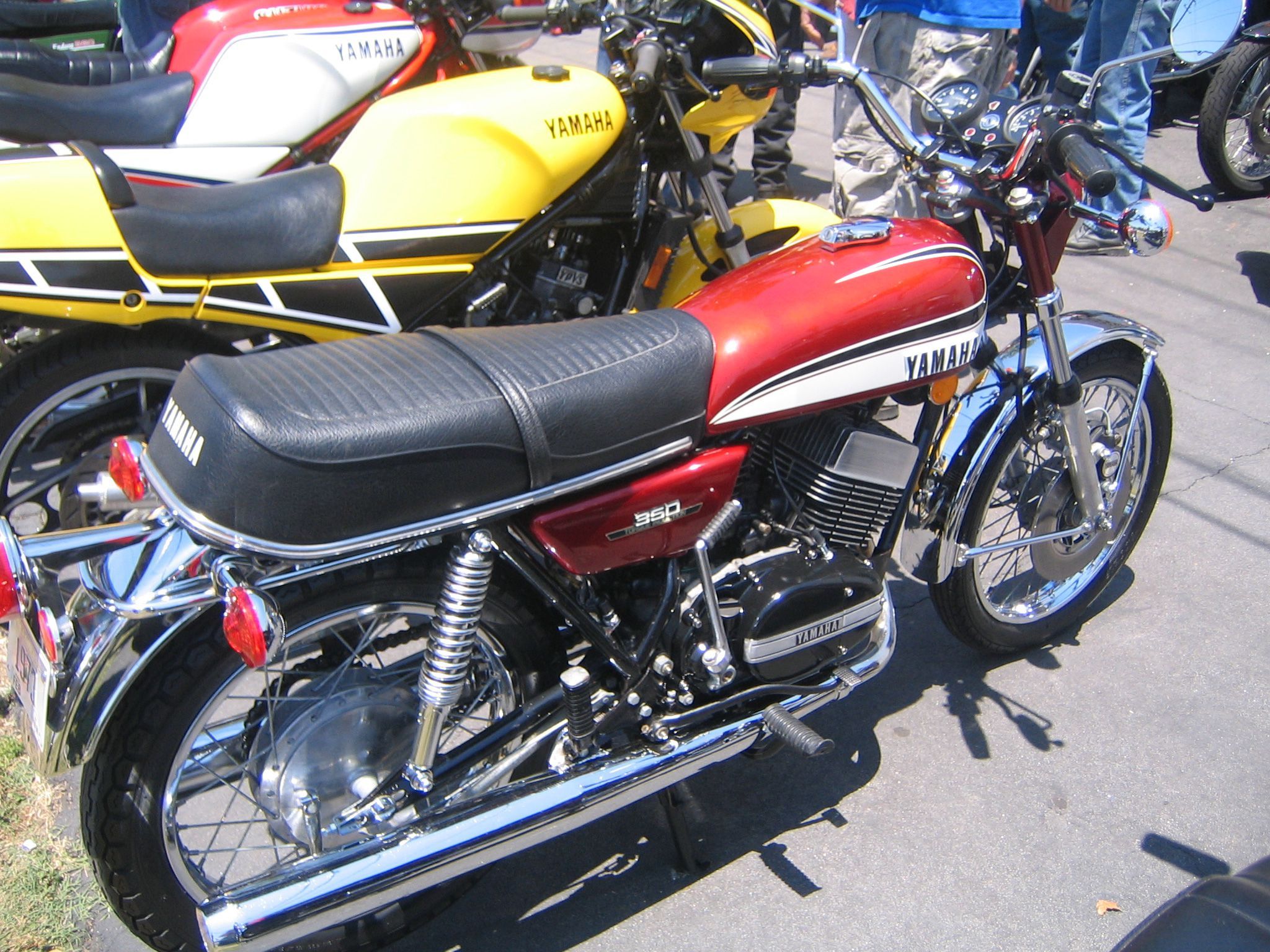 2048x1536 Yamaha RD350 Motorcycle History