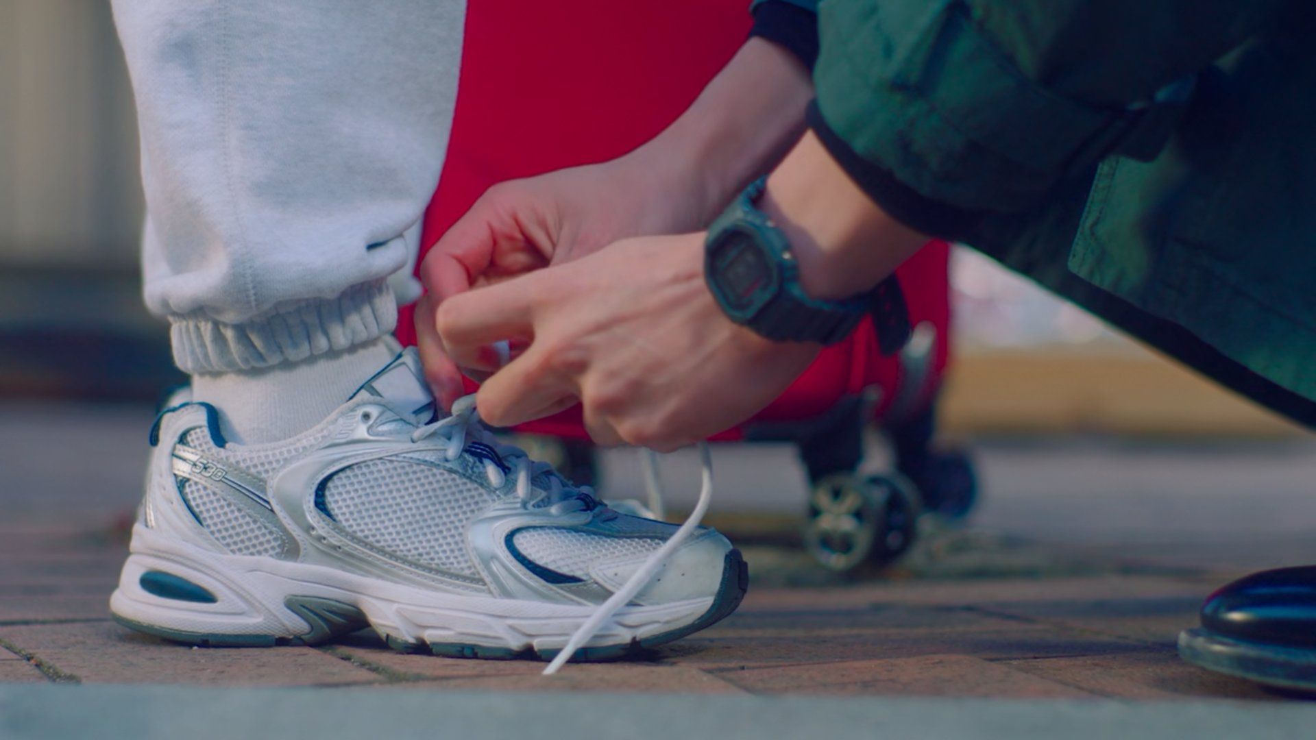 1920x1080 NEW BALANCE 530 sneakers
