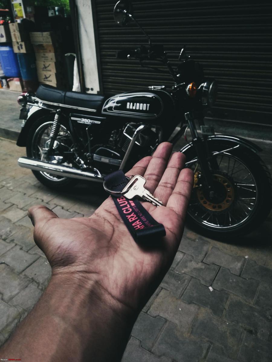 900x1200 Life with my 39 year old Yamaha RD350