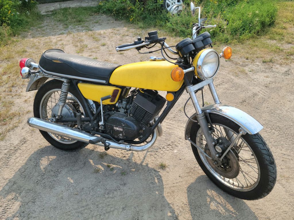 1024x768 Any yamaha rd350 owners in our ranks
