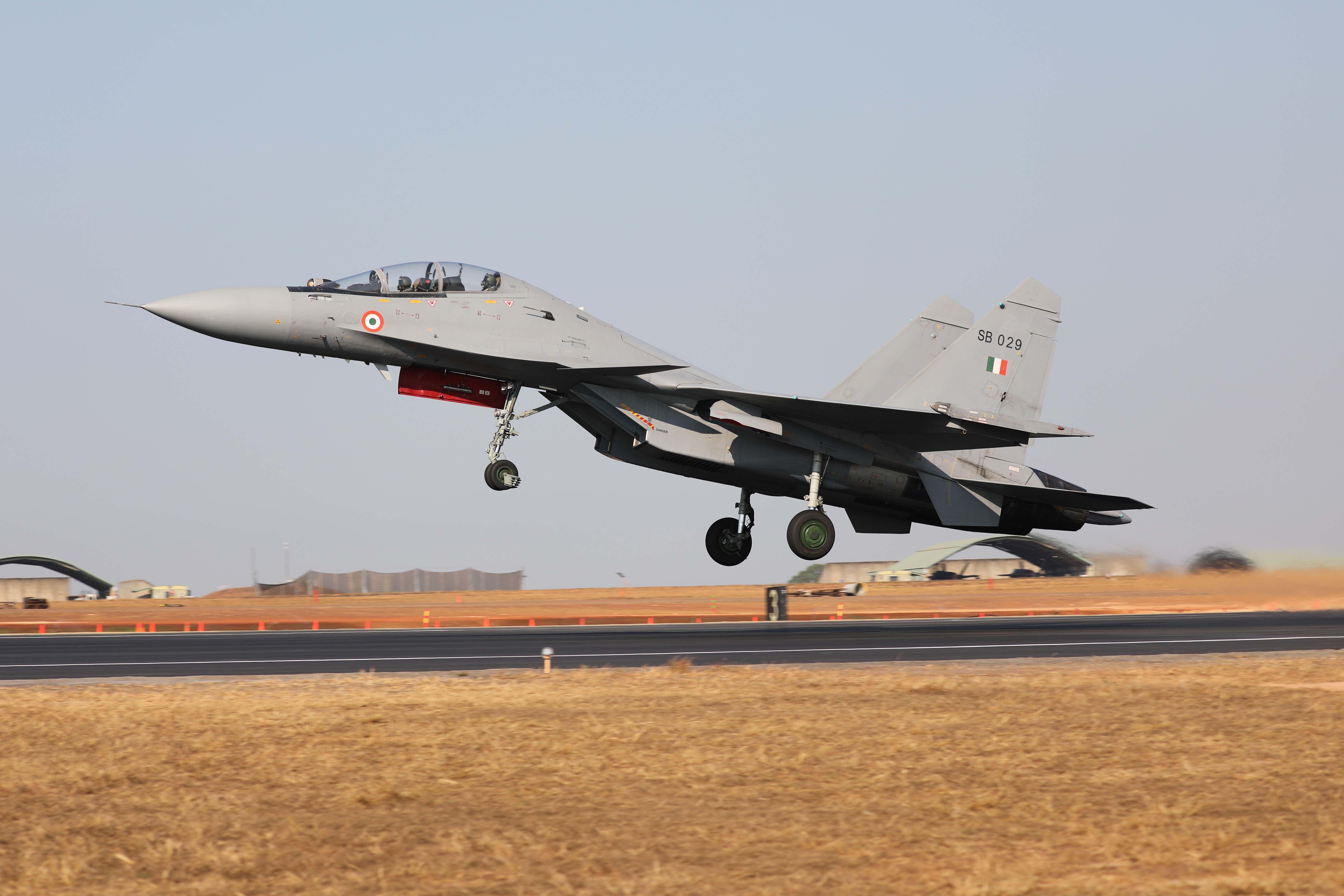 6720x4480 Engines For Su 30MKI Fighters