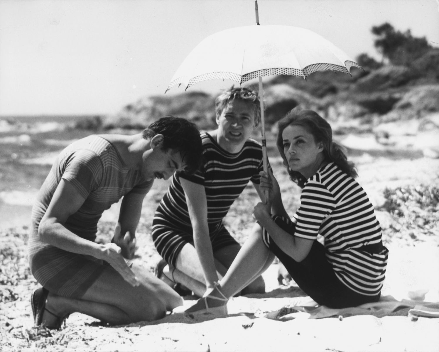 1496x1200 Anna Karina. the path we tread