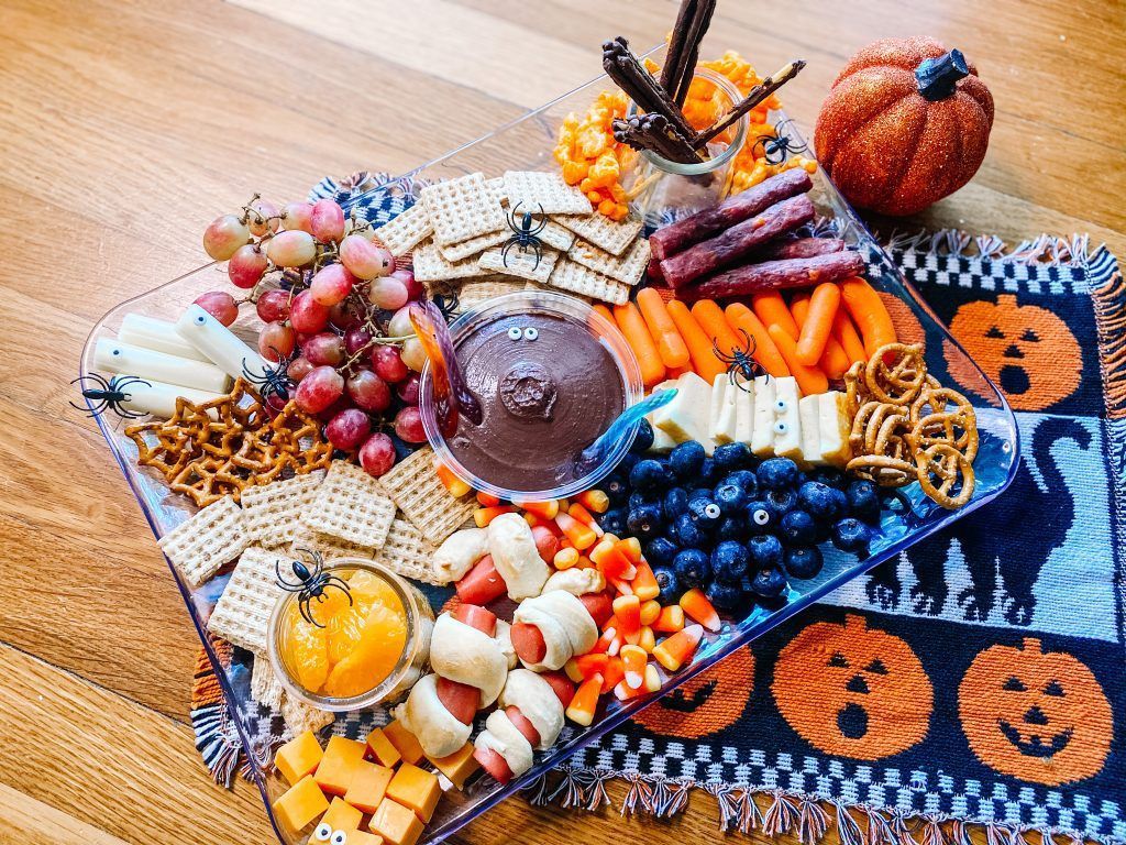 1024x768 Halloween Charcuterie Board