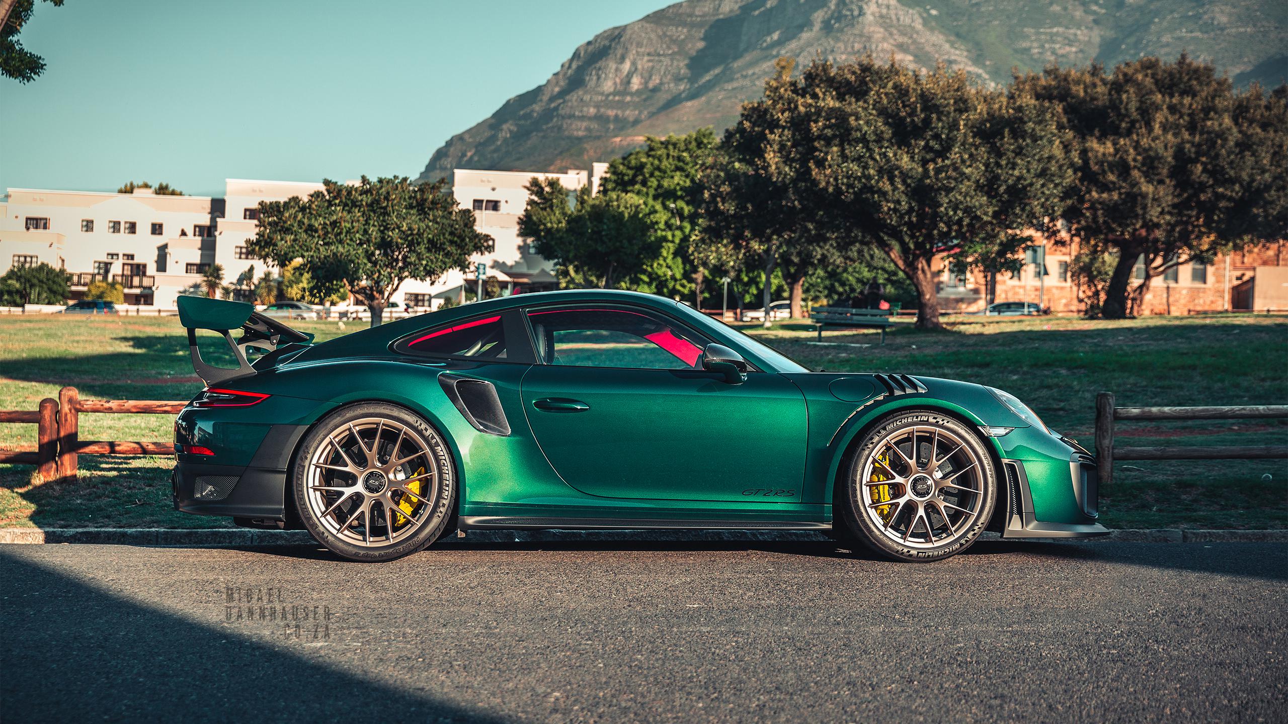 2560x1440 Gorgeous Porsche GT2RS finished
