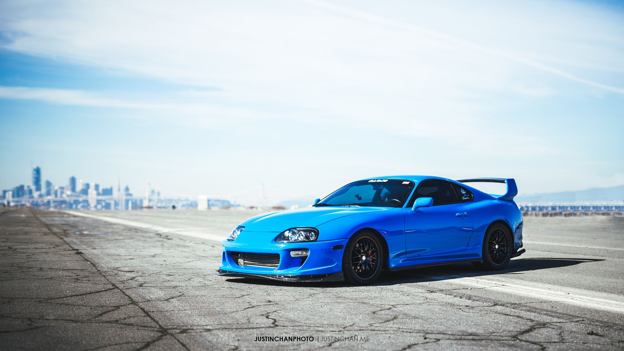 2048x1152 Toyota Supra
