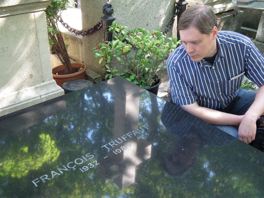 1024x768 Paris Truffaut's Grave. Me