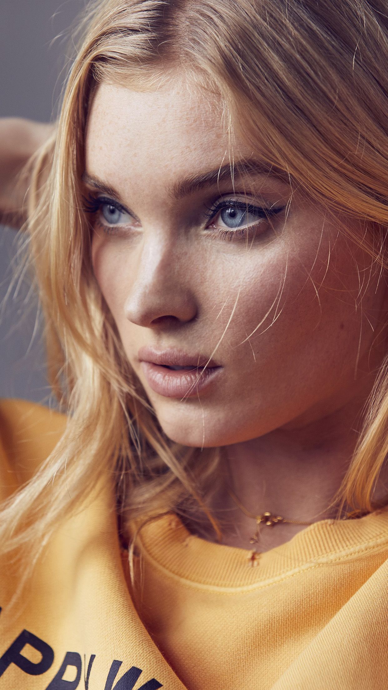 1242x2208 Elsa Hosk Yellow Model Girl Wallpaper