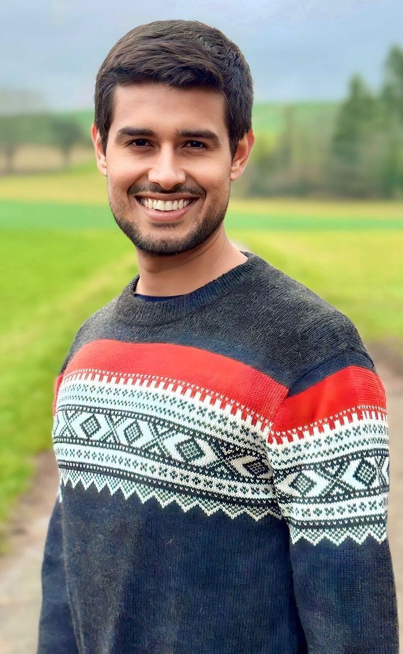 797x1293 ध्रुव राठी के परिवार के बारे में