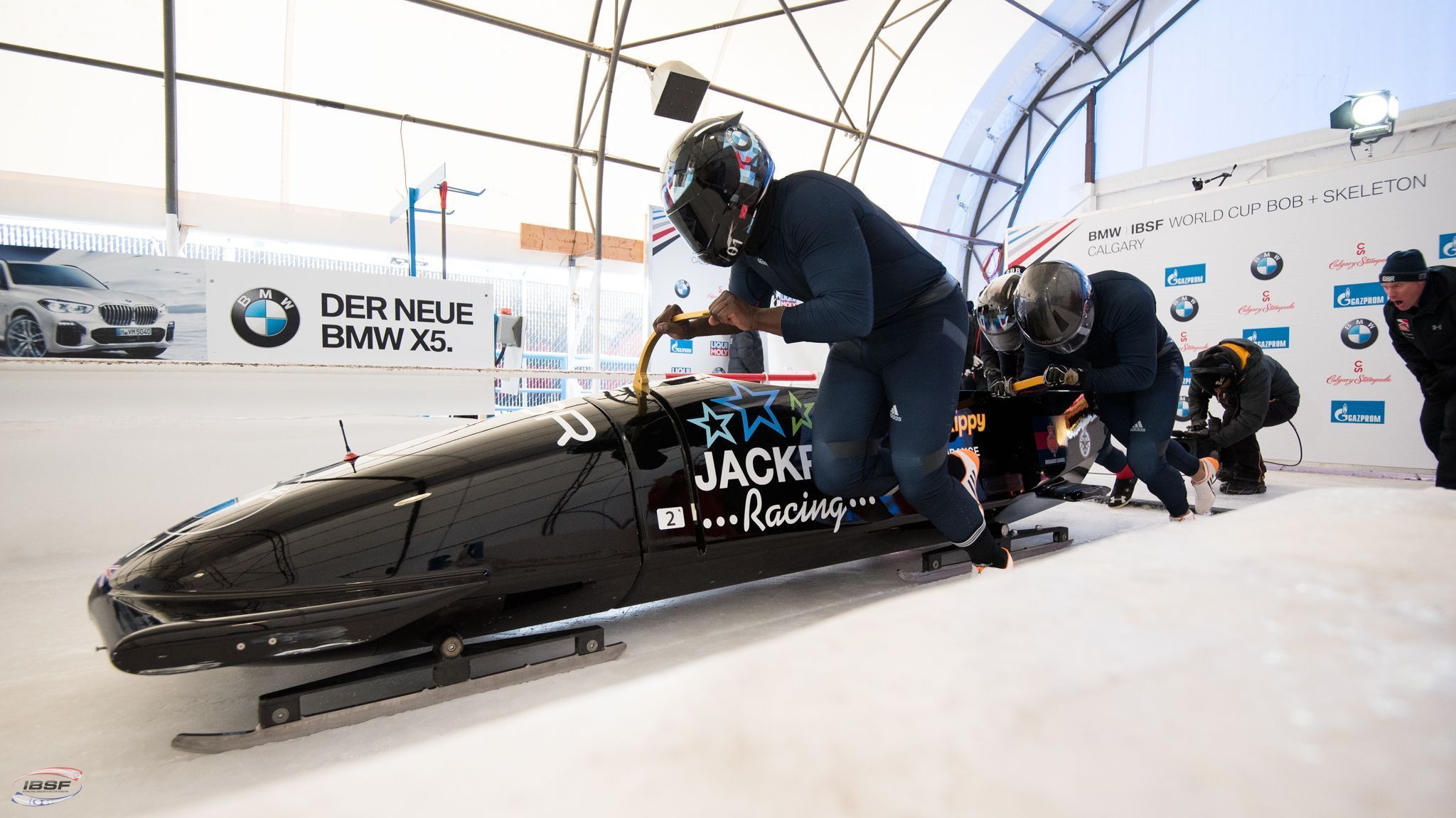 2048x1152 Loading Into a Sled