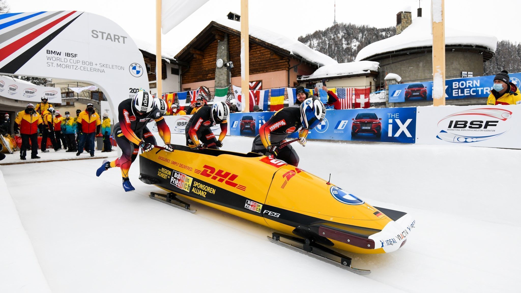 2048x1152 man Bobsleigh World Cup in St. Moritz