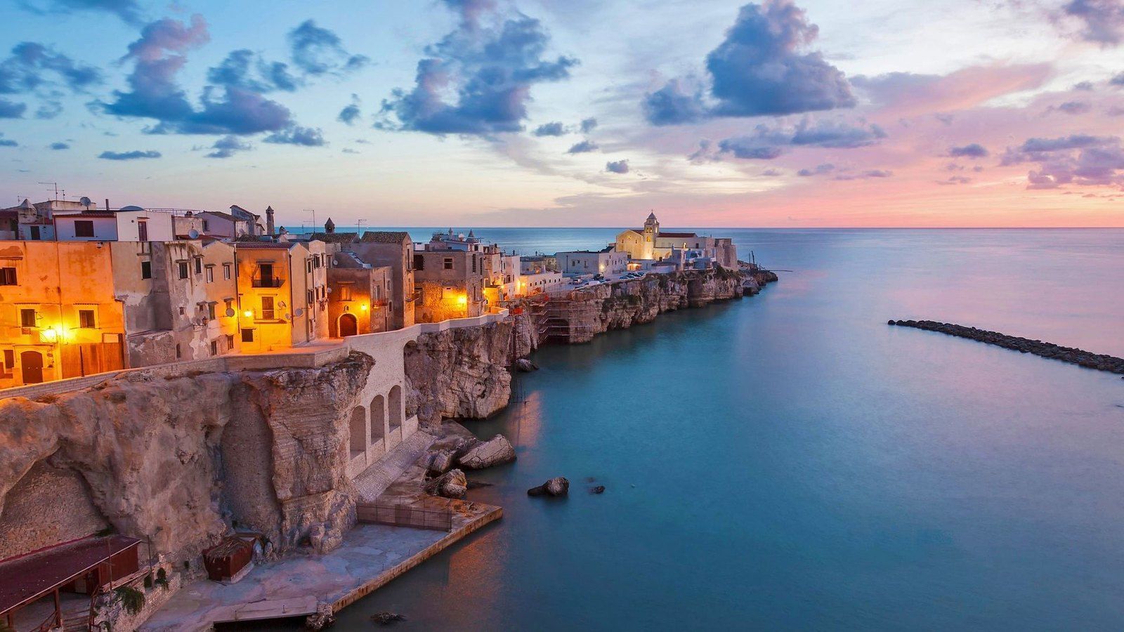 1600x900 Vieste on the Adriatic coast of Italy
