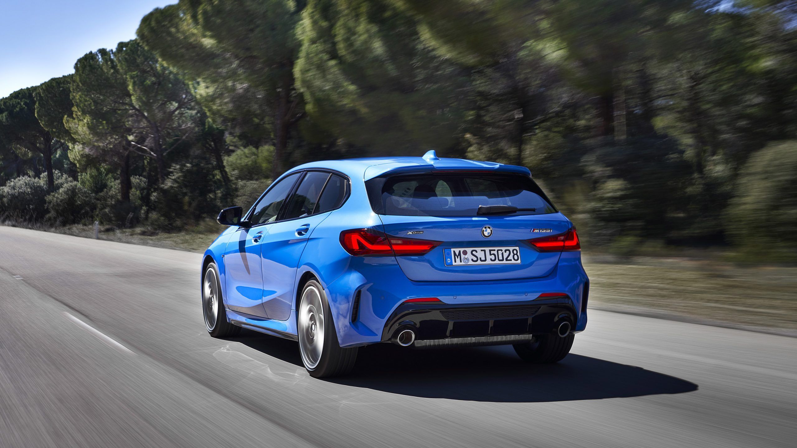 2560x1440 BMW M135i Wallpaper