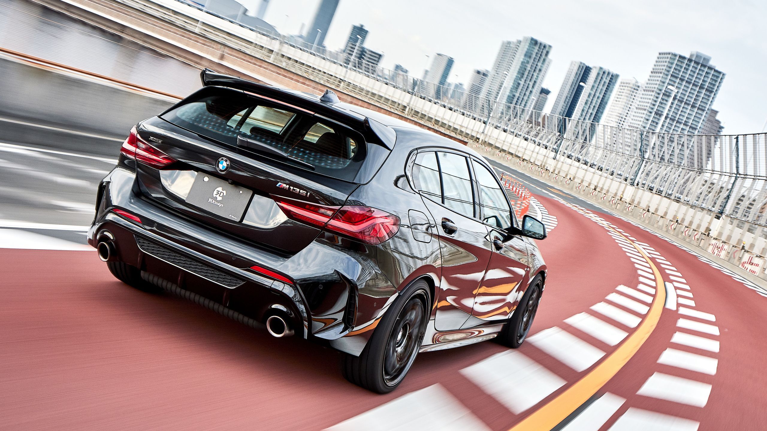 2560x1440 3D Design BMW M135i xDrive 2020 2